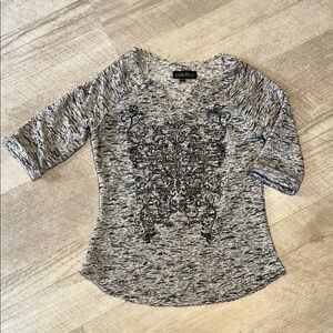 Graphic Black and Gray 3/4 Sleeve Split neck top